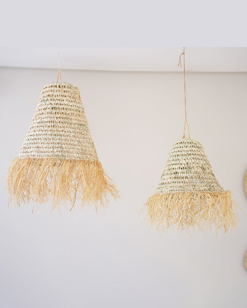 Pantalla colgante de esparto con flecos – Estilo Natura